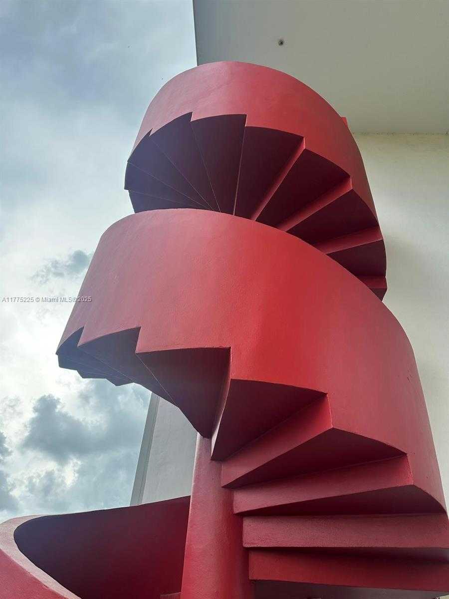 Small Image of 2025 BRICKELL AVE #605, Miami Number 29
