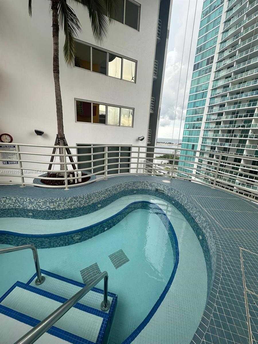 Small Image of 2025 BRICKELL AVE #605, Miami Number 30