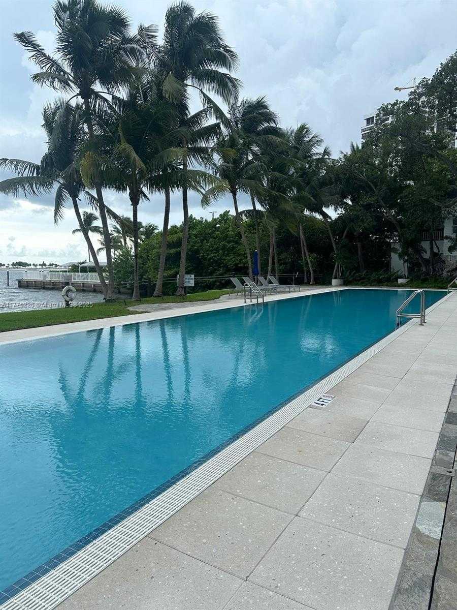 Small Image of 2025 BRICKELL AVE #605, Miami Number 32