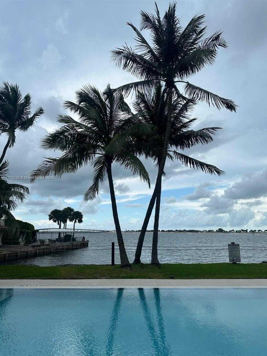 Small Image of 2025 BRICKELL AVE #605, Miami Number 33