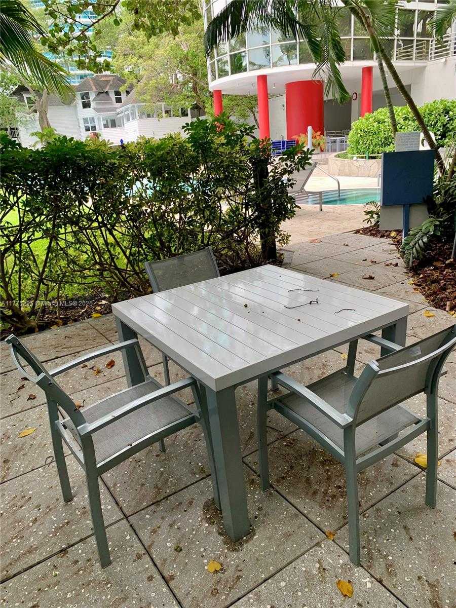 Small Image of 2025 BRICKELL AVE #605, Miami Number 37