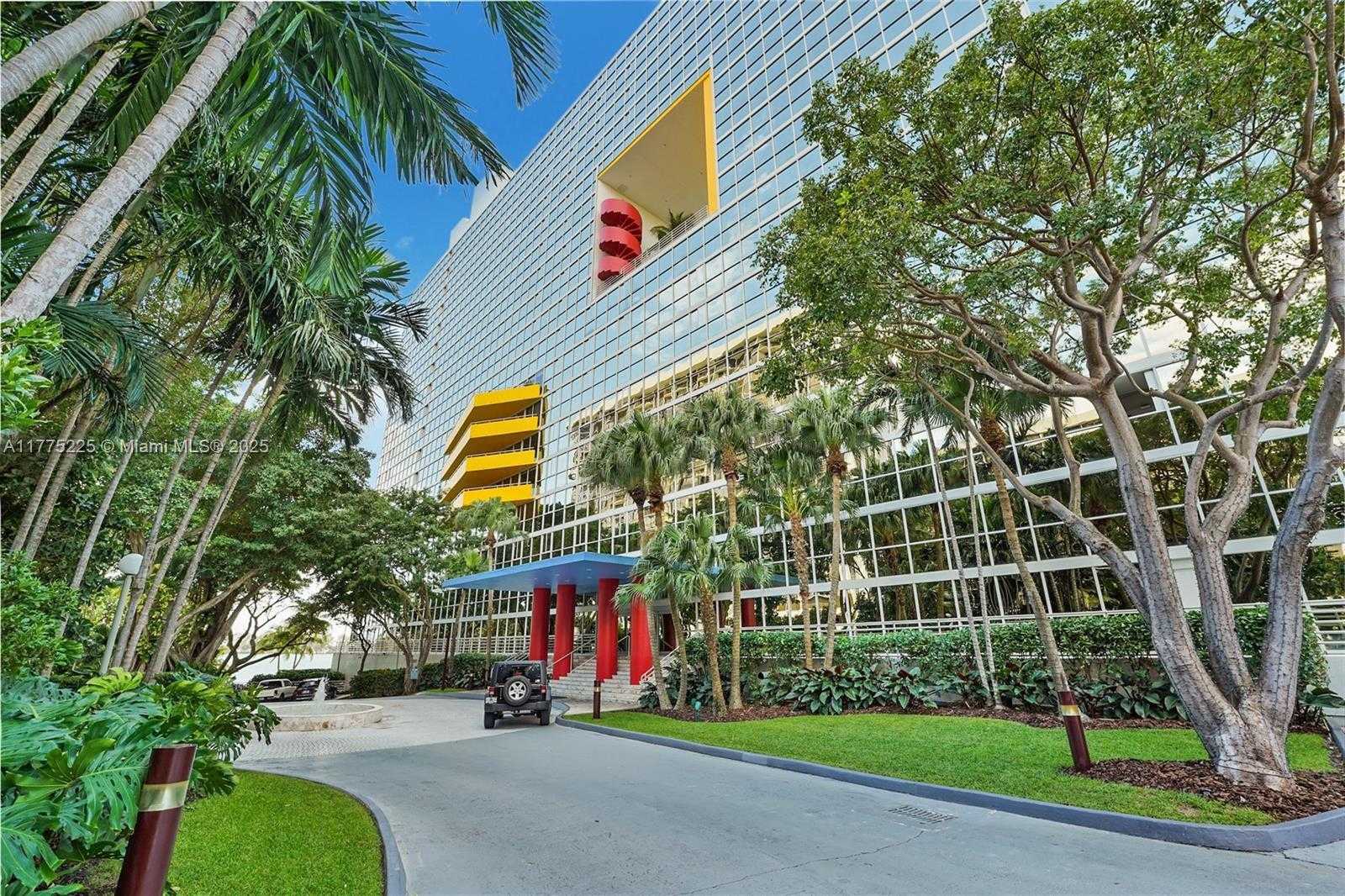 Small Image of 2025 BRICKELL AVE #605, Miami Number 9