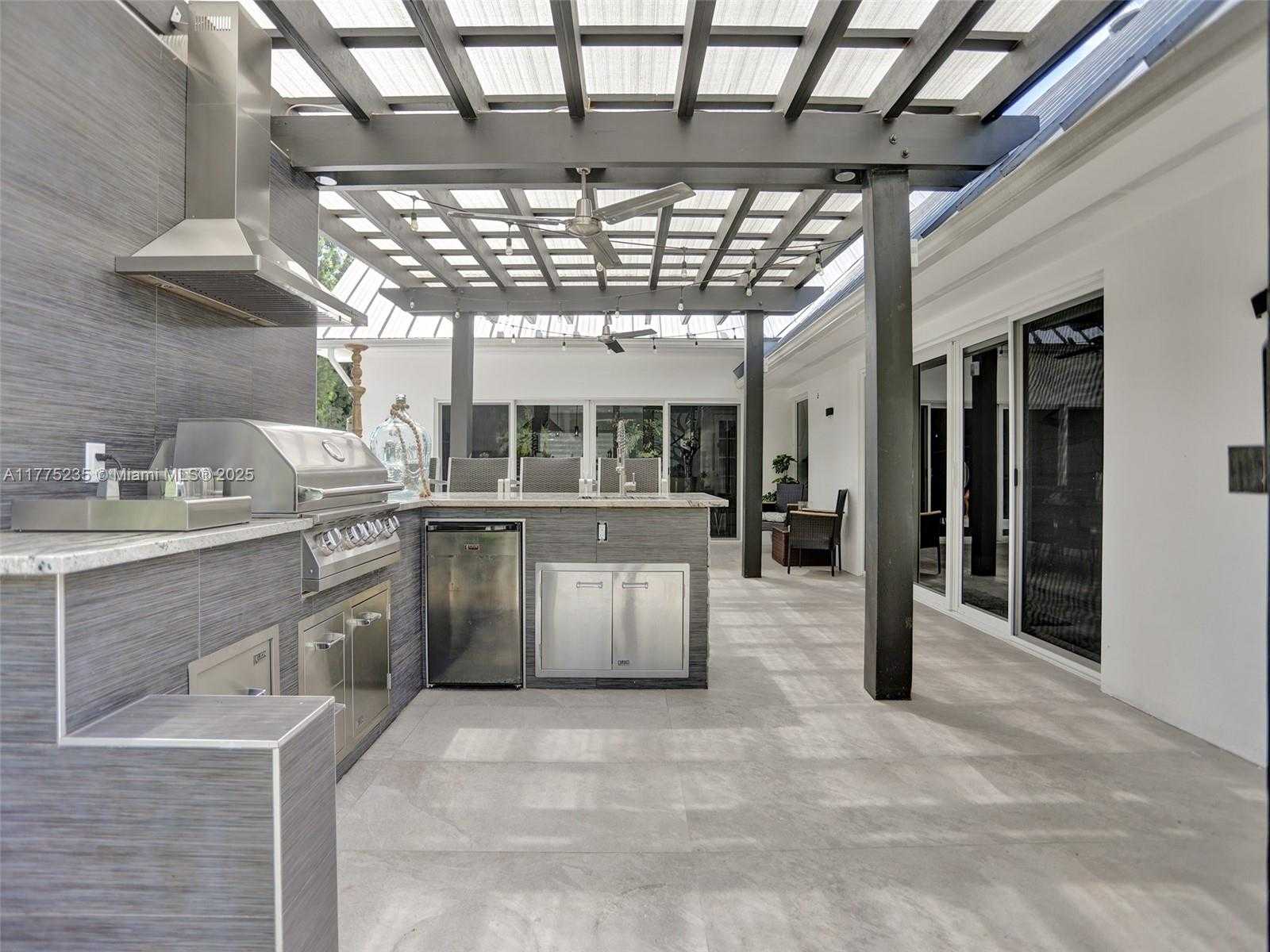 Small Image of 1273 NORTH EAST 92ND ST, Miami Shores Number 4