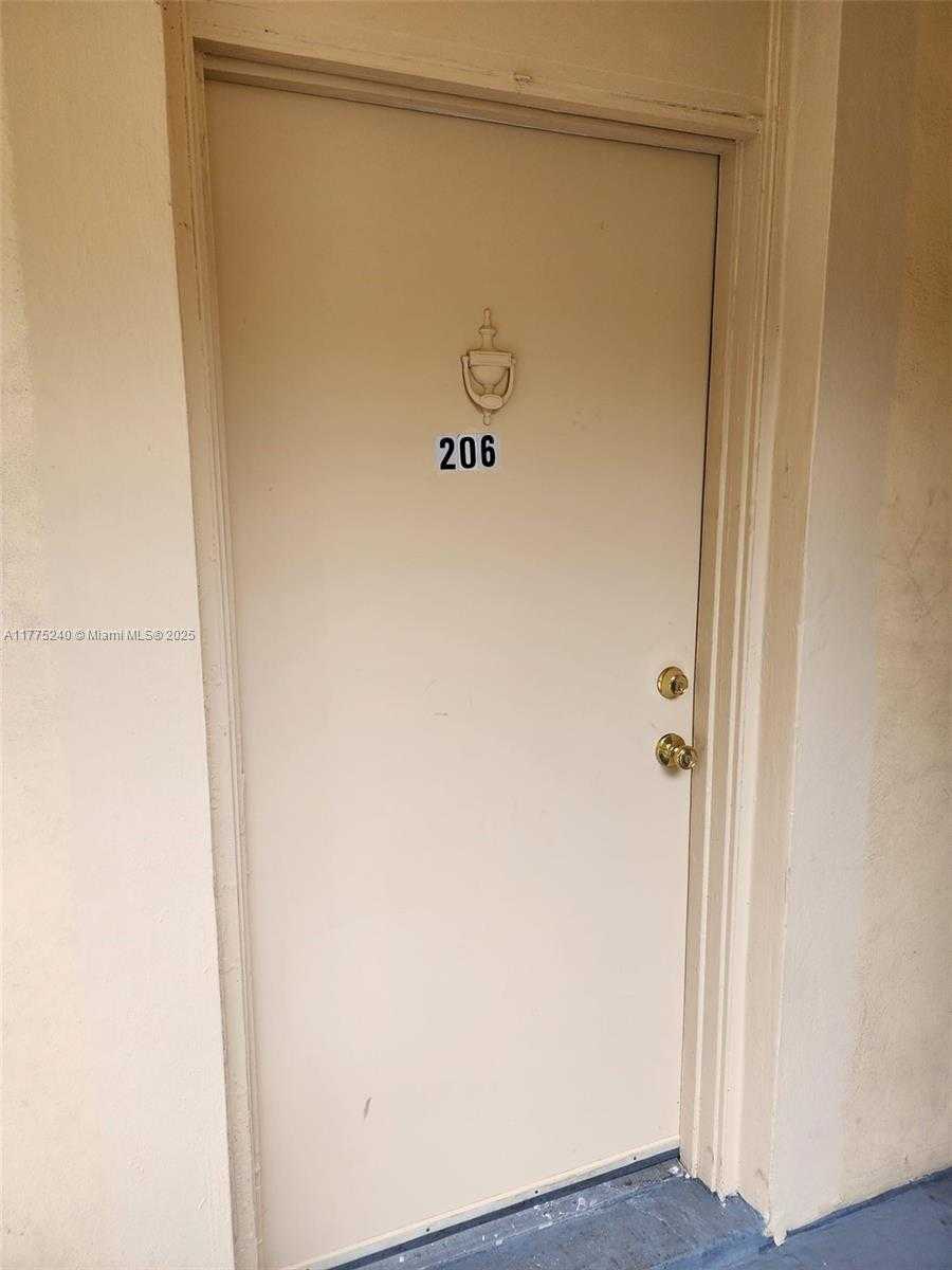 Small Image of 16400 NORTH EAST 17TH AVE #206, North Miami Beach Number 12