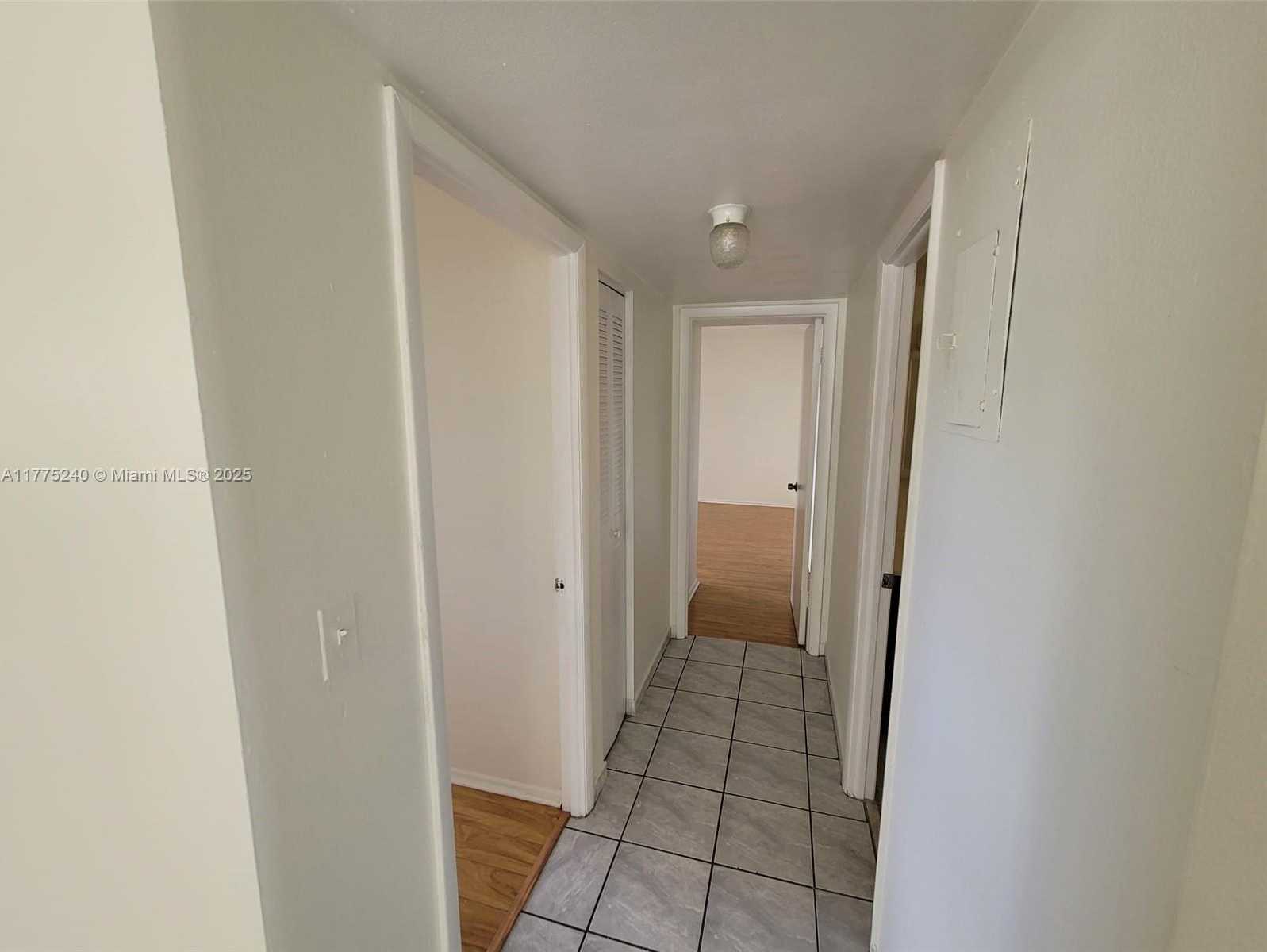 Small Image of 16400 NORTH EAST 17TH AVE #206, North Miami Beach Number 5