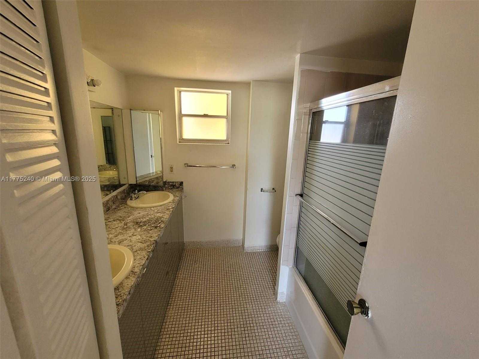 Small Image of 16400 NORTH EAST 17TH AVE #206, North Miami Beach Number 7