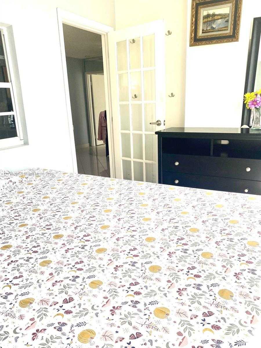 Small Image of 16909 NORTH BAY RD #714, Sunny Isles Beach Number 16