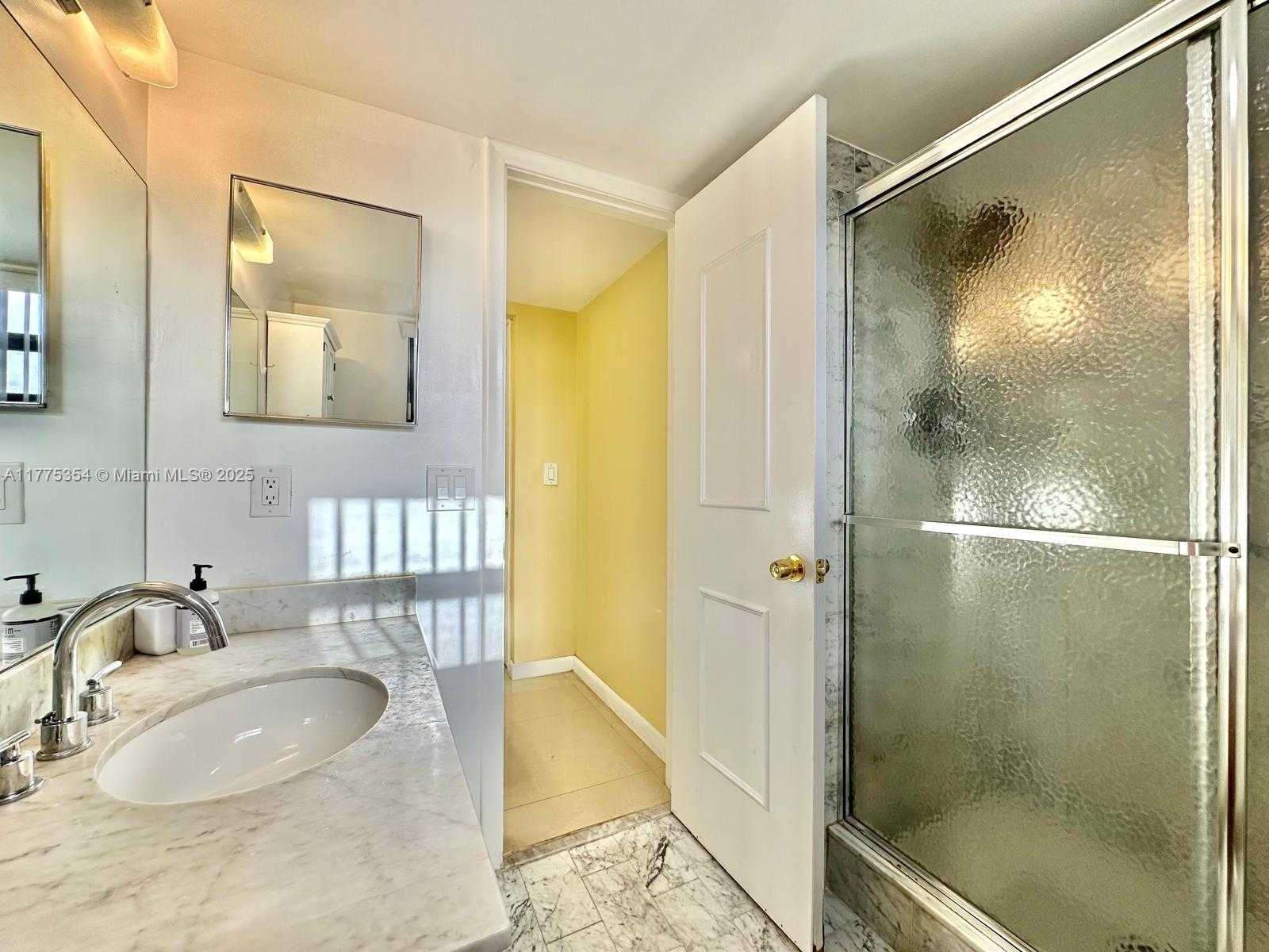 Small Image of 2401 SOUTH OCEAN DR #707, Hollywood Number 20
