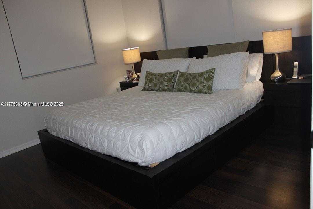 Small Image of 15295 SOUTH WEST 91ST #15295, Miami Number 9