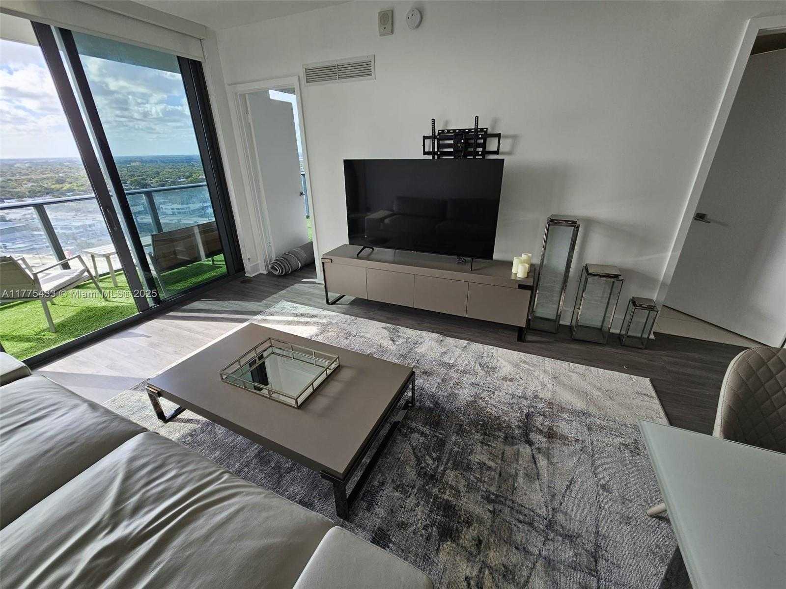 Small Image of 121 NORTH EAST 34 ST #2511, Miami Number 10