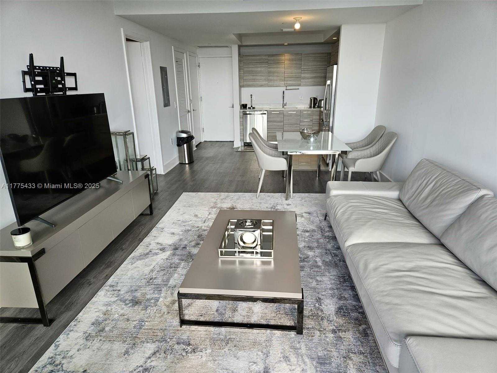 Small Image of 121 NORTH EAST 34 ST #2511, Miami Number 4