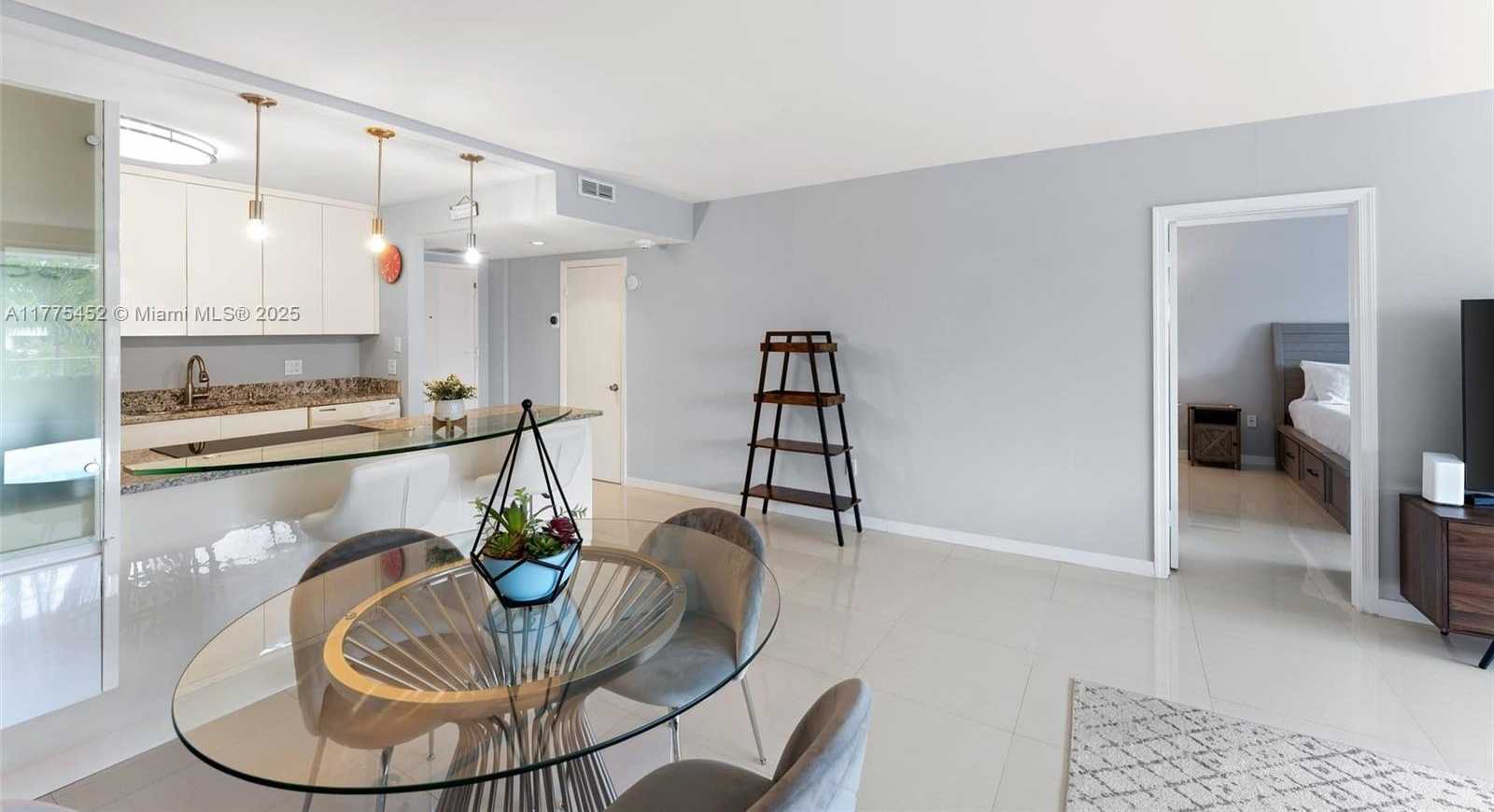Small Image of 155 OCEAN LANE DR #407, Key Biscayne Number 11