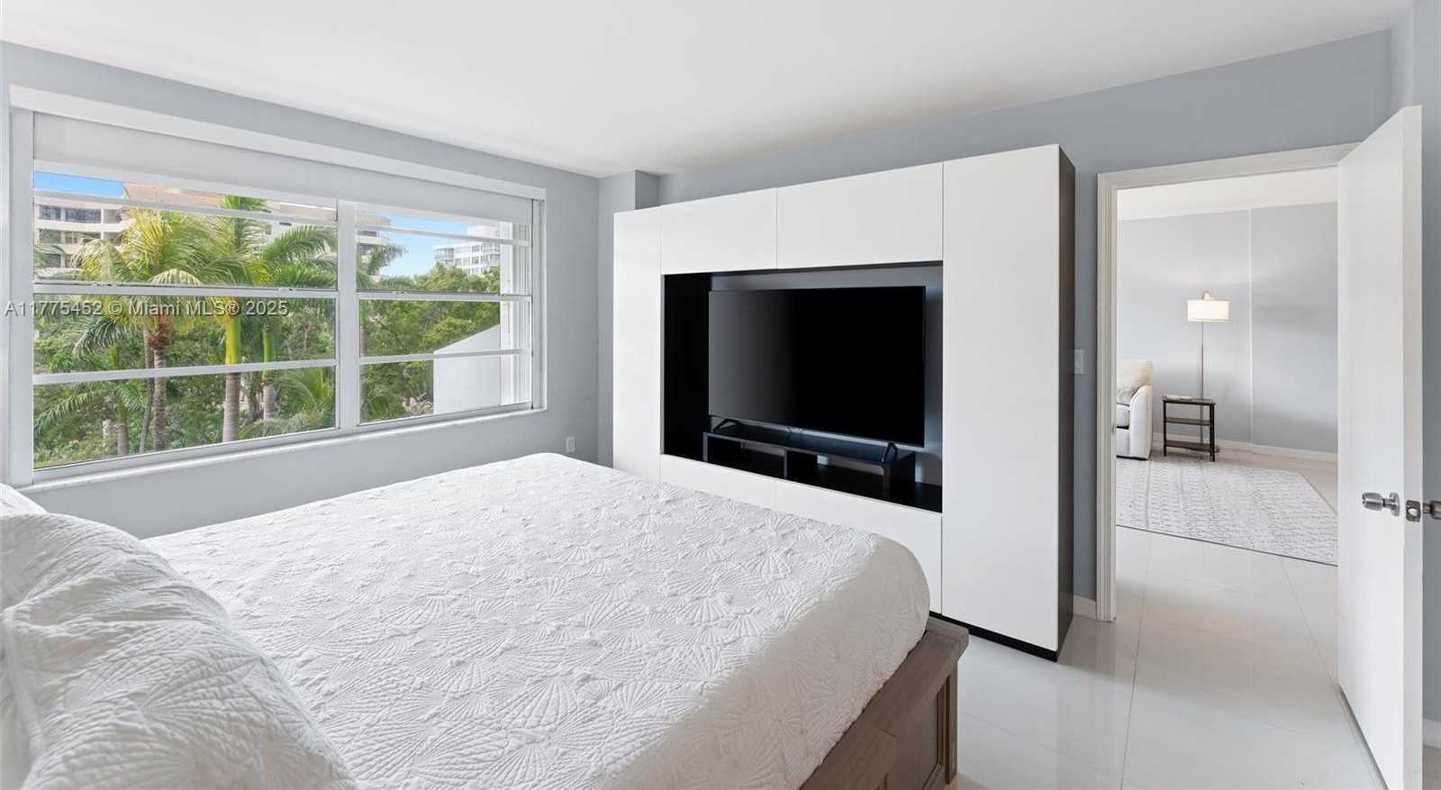 Small Image of 155 OCEAN LANE DR #407, Key Biscayne Number 12