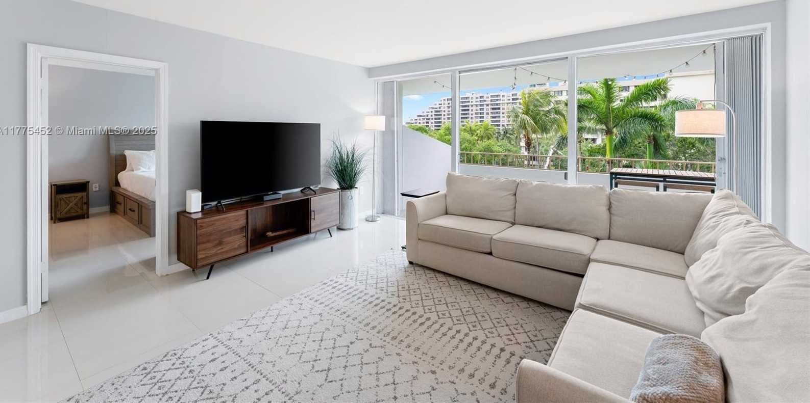 Small Image of 155 OCEAN LANE DR #407, Key Biscayne Number 7