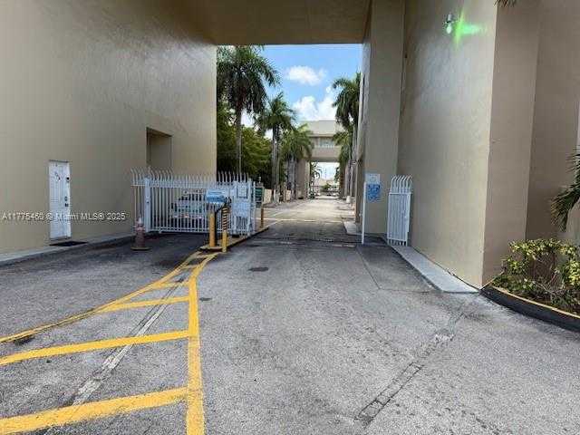 Small Image of 7420 WEST 20TH AVE #236, Hialeah Number 3
