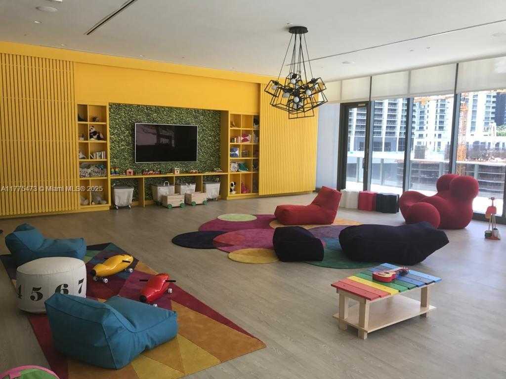 Small Image of 45 SOUTH WEST 9TH ST #1005, Miami Number 14