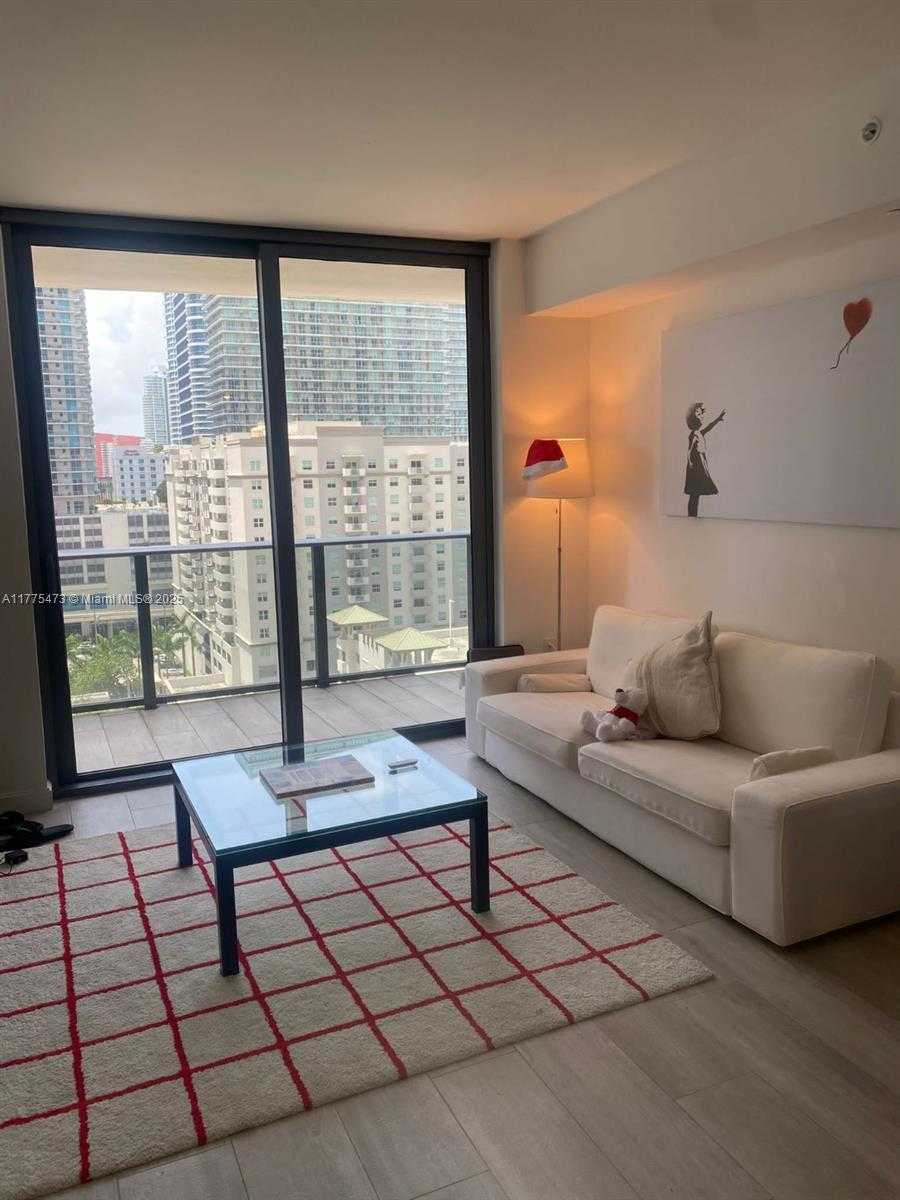 Small Image of 45 SOUTH WEST 9TH ST #1005, Miami Number 28