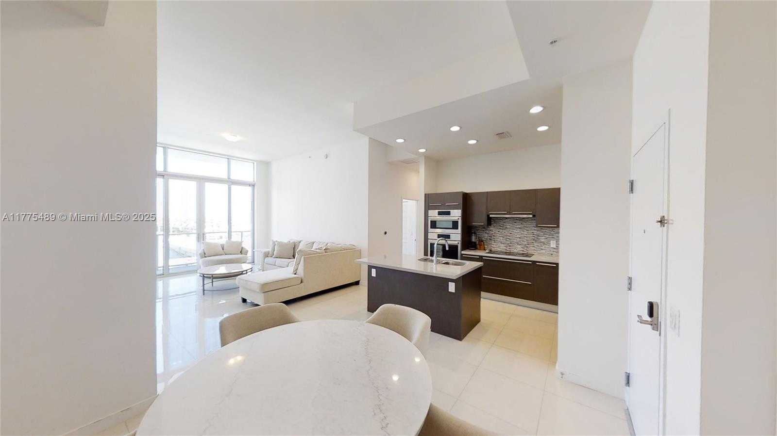 Small Image of 7825 NORTH WEST 107TH AVE #821, Doral Number 10