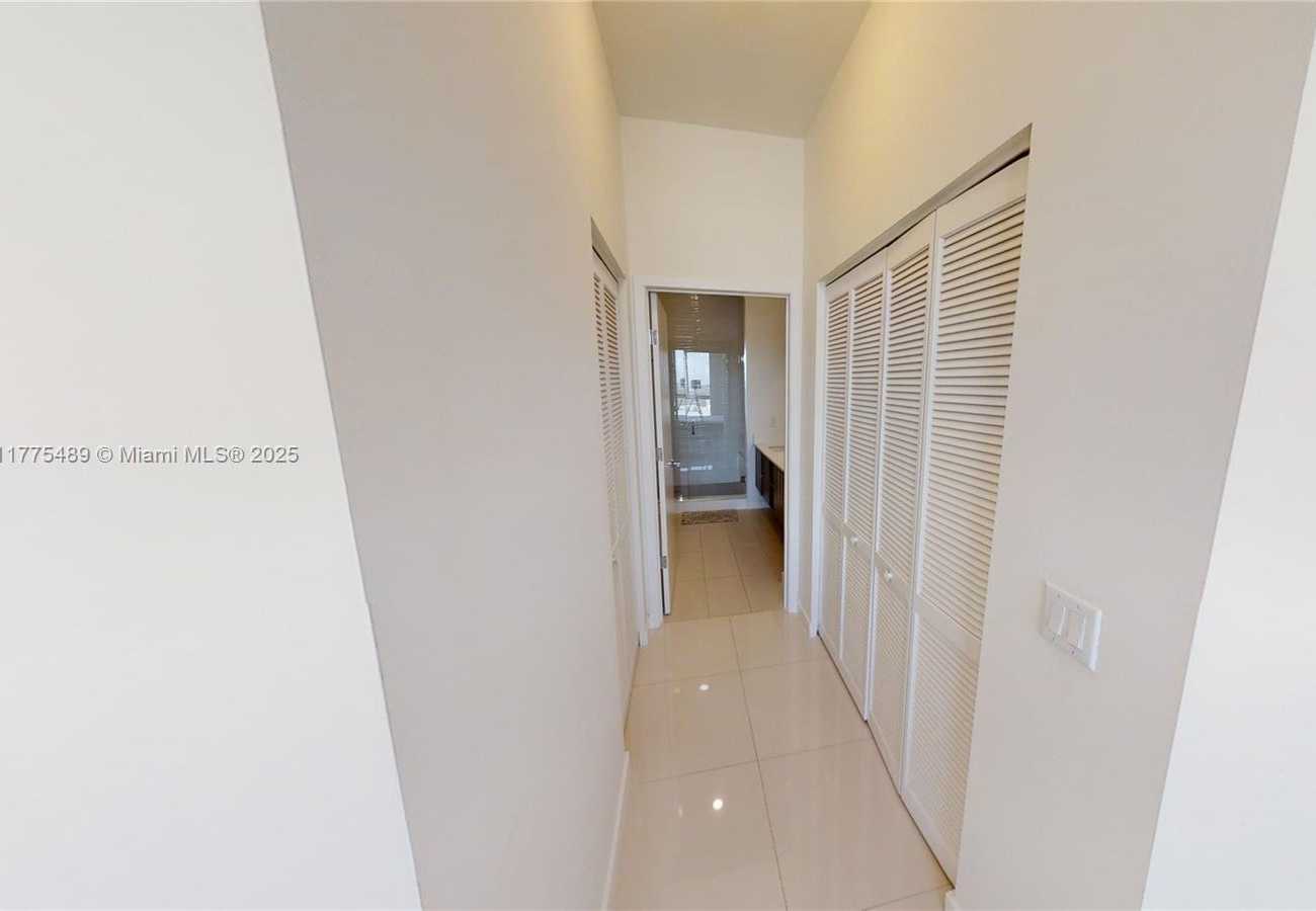 Small Image of 7825 NORTH WEST 107TH AVE #821, Doral Number 15