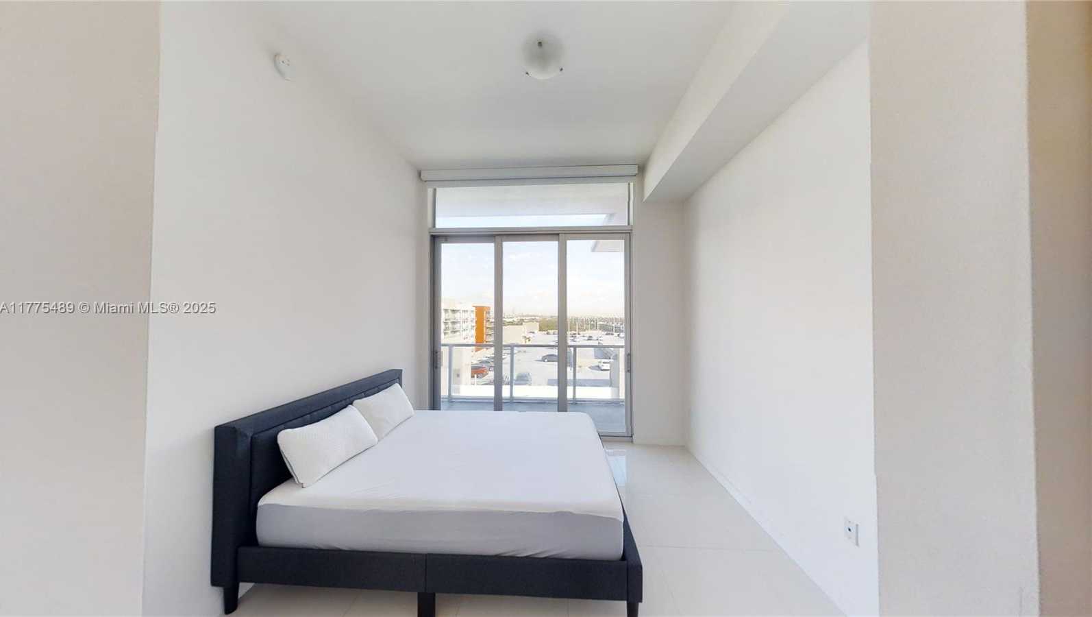 Small Image of 7825 NORTH WEST 107TH AVE #821, Doral Number 25