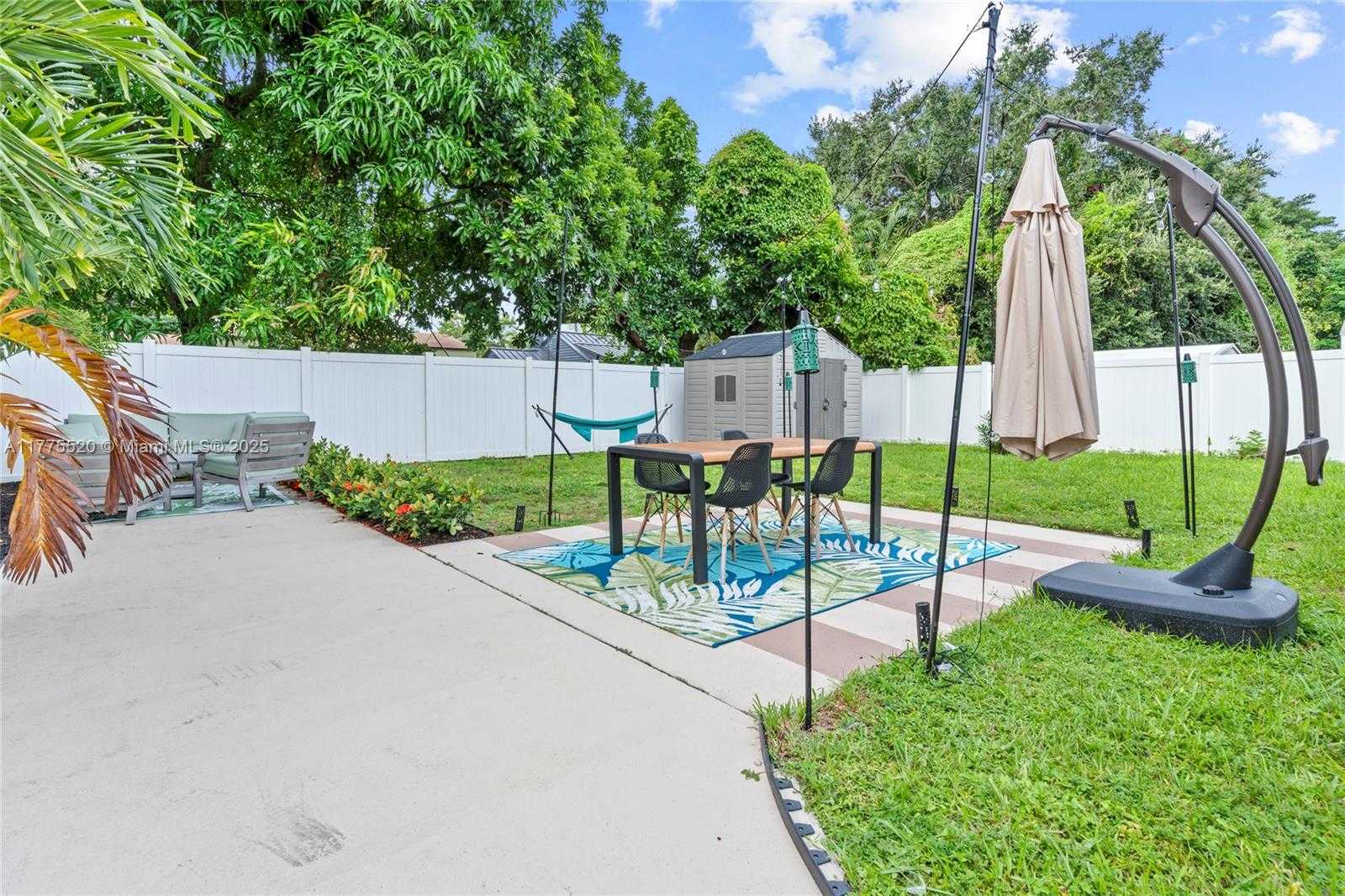 Small Image of 775 NORTH WEST 44TH ST, Miami Number 30