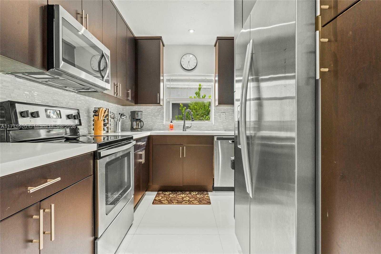 Small Image of 775 NORTH WEST 44TH ST, Miami Number 7