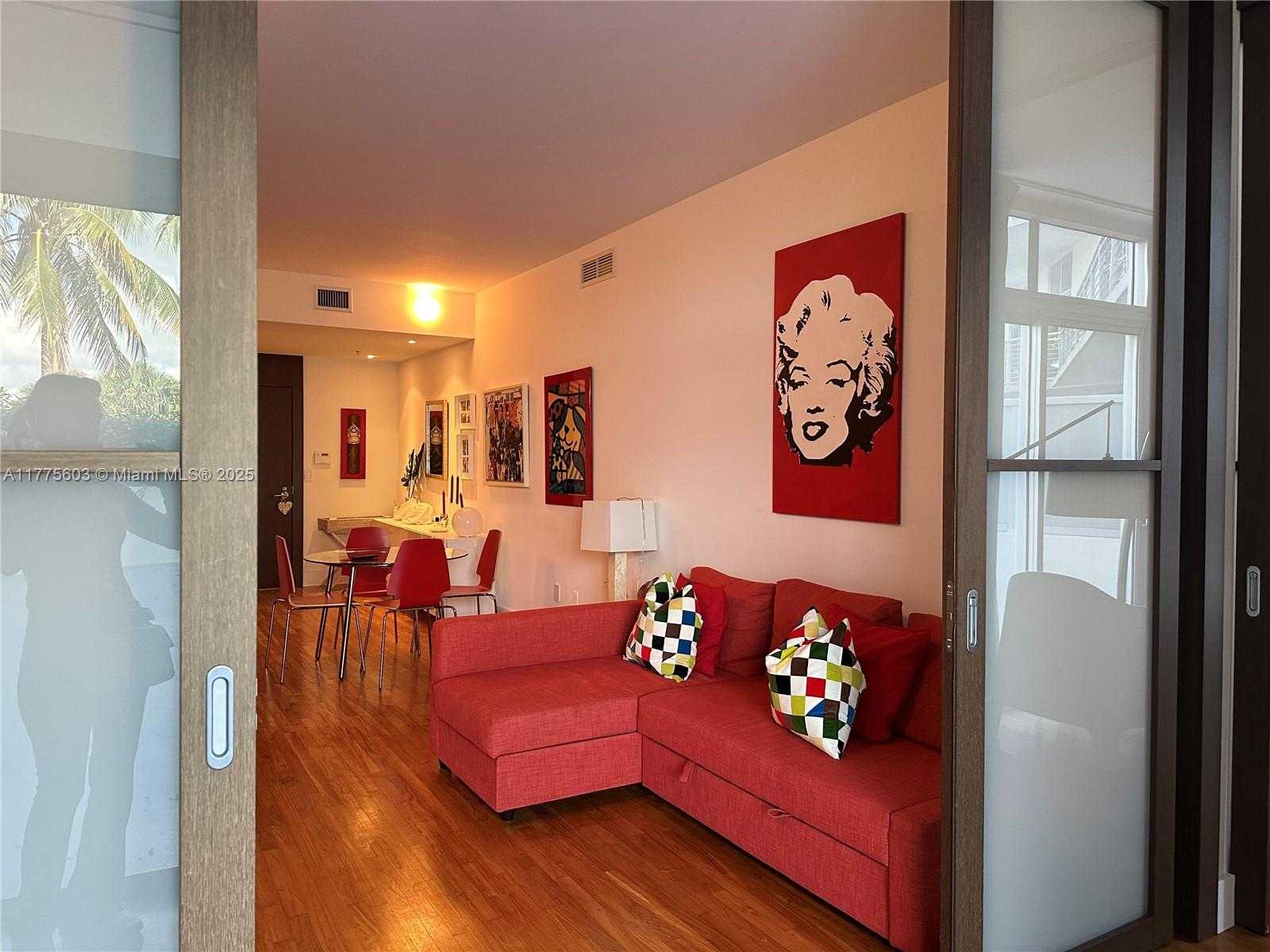 Small Image of 2001 MERIDIAN AVE #309, Miami Beach Number 24