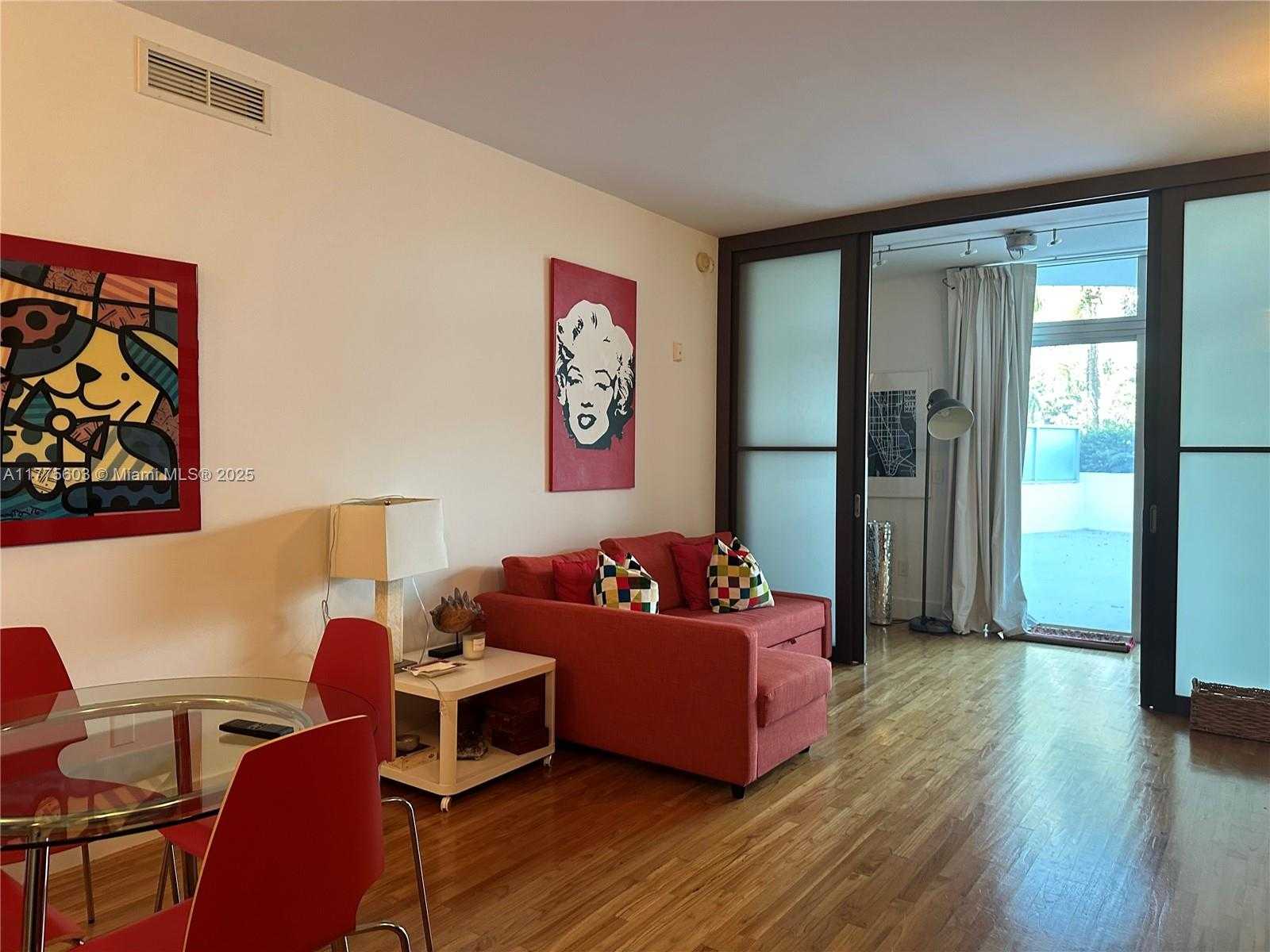 Small Image of 2001 MERIDIAN AVE #309, Miami Beach Number 9