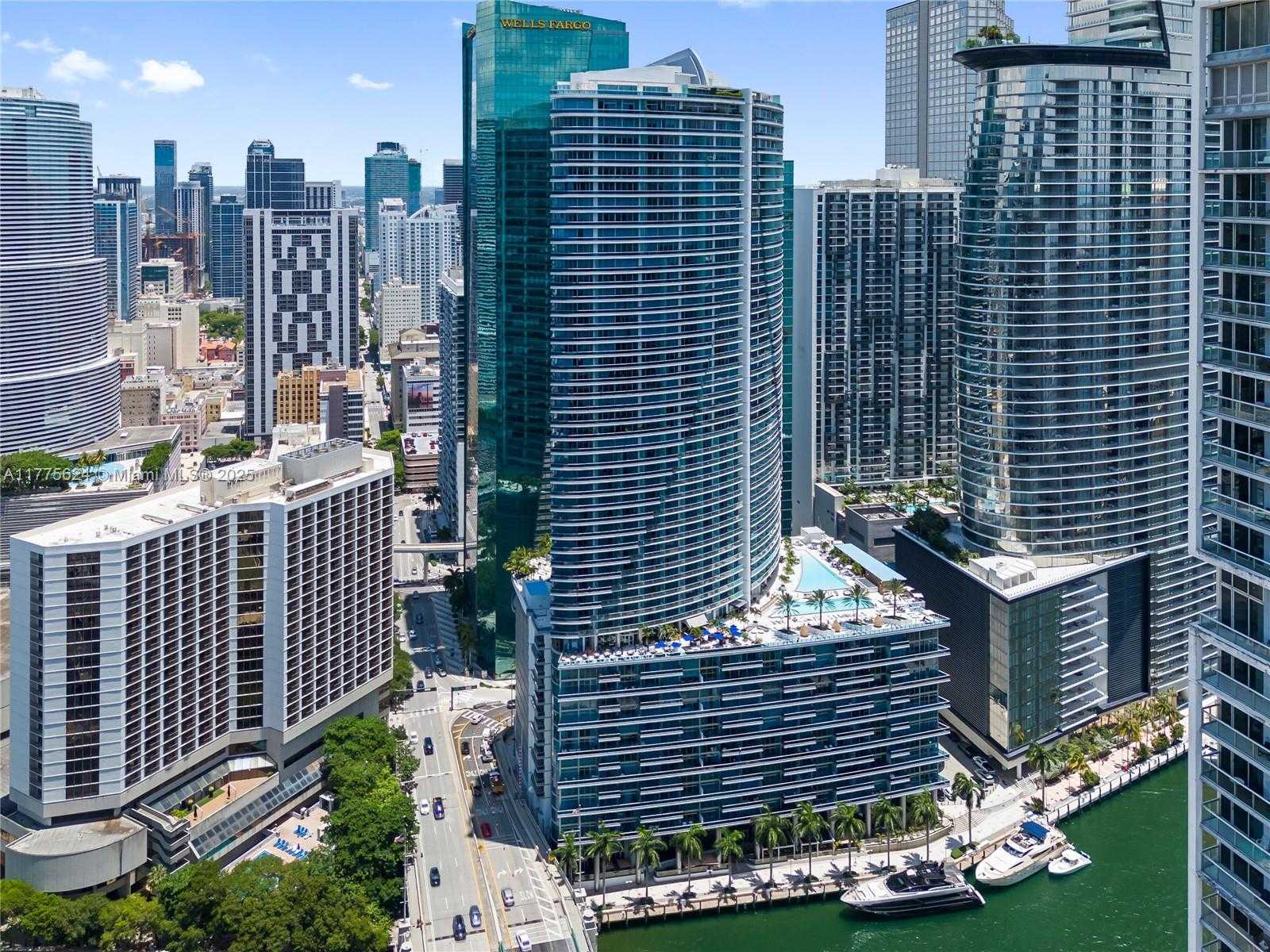 Small Image of 200 BISCAYNE BOULEVARD WAY #4004, Miami Number 48