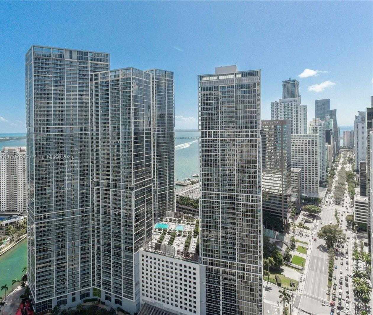 Small Image of 200 BISCAYNE BOULEVARD WAY #4004, Miami Number 8