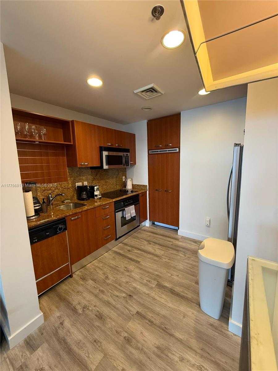 Small Image of 1395 BRICKELL AVE #2607, Miami Number 10