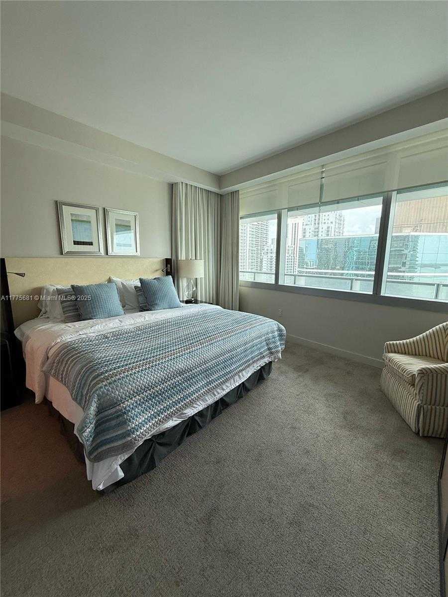 Small Image of 1395 BRICKELL AVE #2607, Miami Number 12