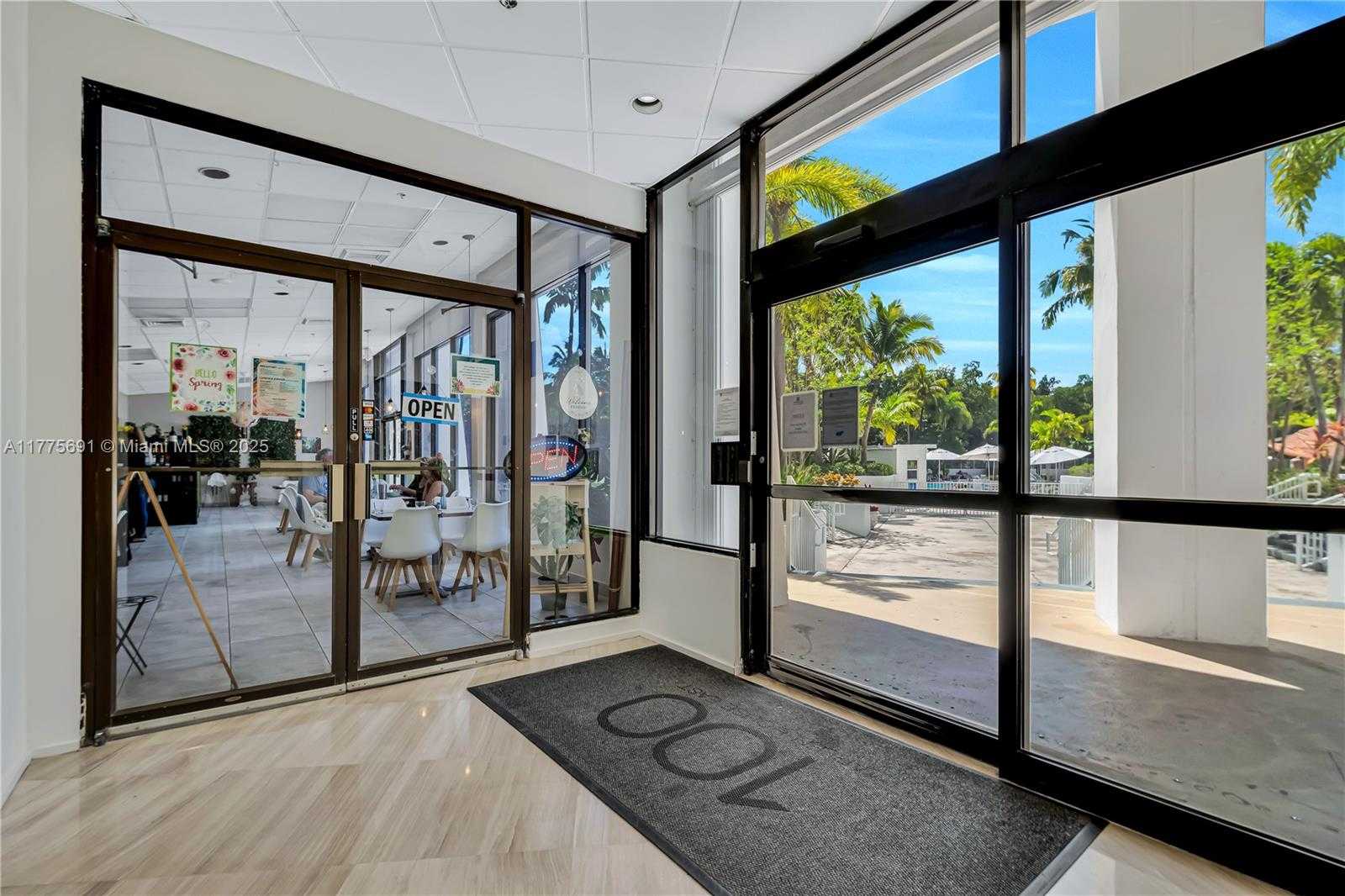 Small Image of 100 BAYVIEW DR #2014, Sunny Isles Beach Number 32