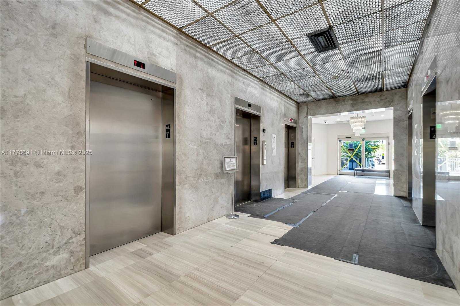 Small Image of 100 BAYVIEW DR #2014, Sunny Isles Beach Number 33