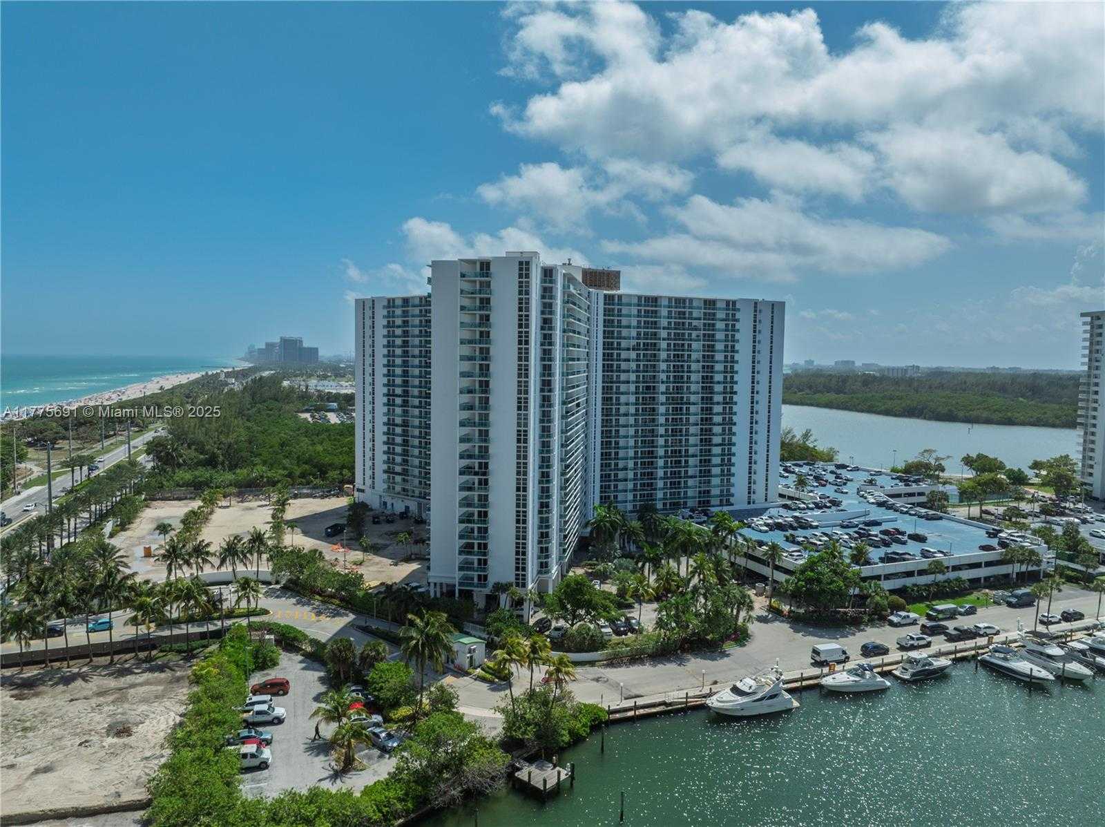 Small Image of 100 BAYVIEW DR #2014, Sunny Isles Beach Number 37