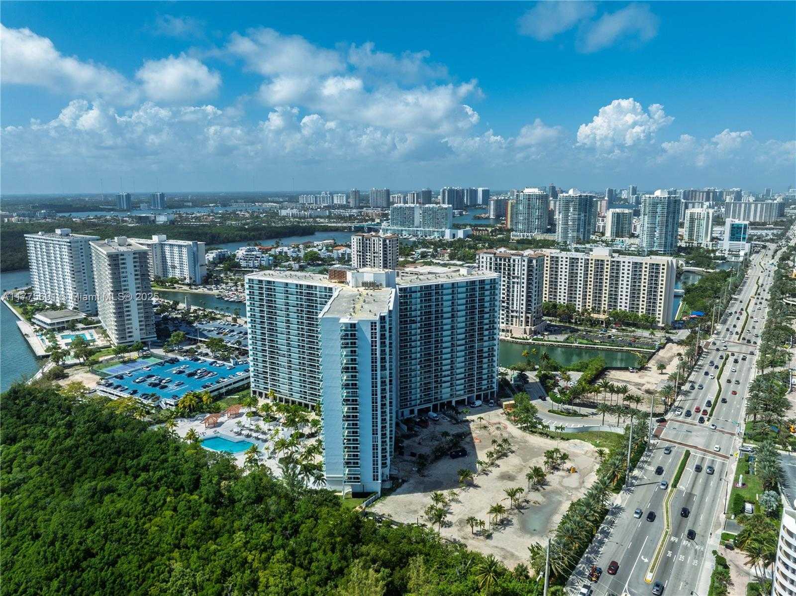 Small Image of 100 BAYVIEW DR #2014, Sunny Isles Beach Number 41