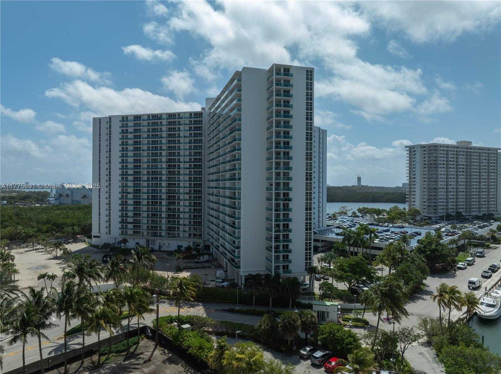 Small Image of 100 BAYVIEW DR #2014, Sunny Isles Beach Number 48