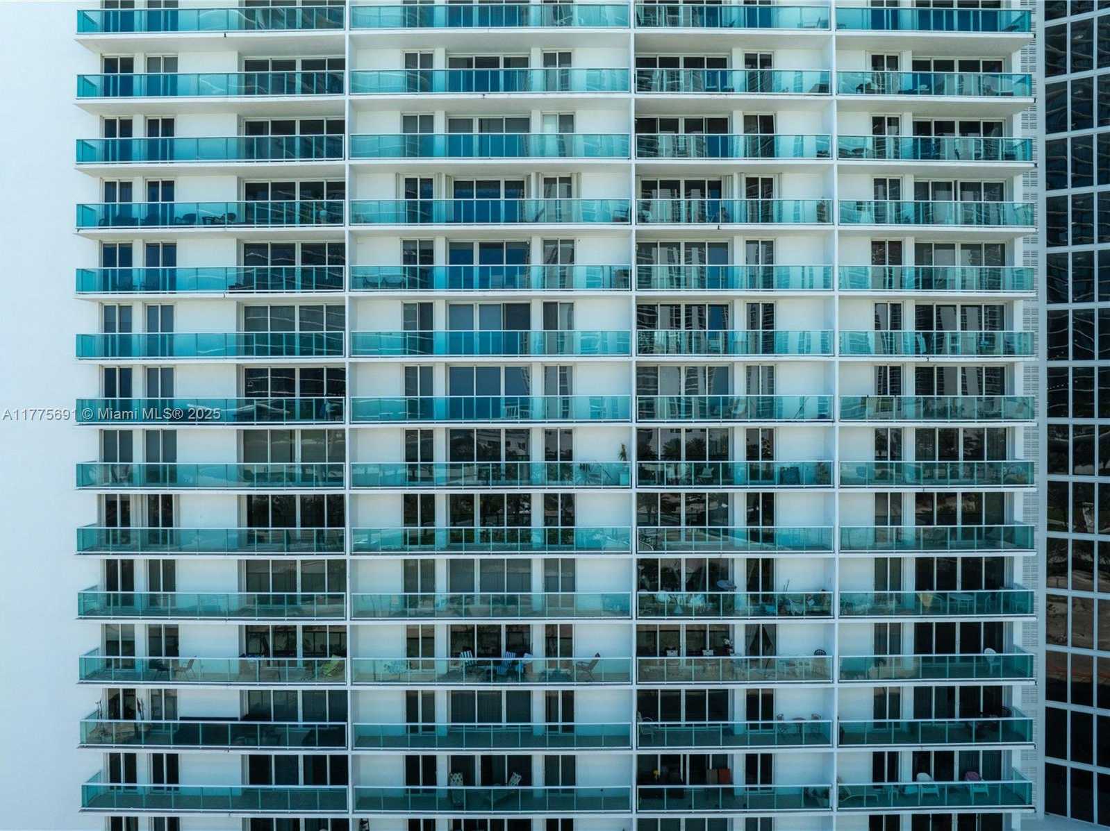 Small Image of 100 BAYVIEW DR #2014, Sunny Isles Beach Number 49