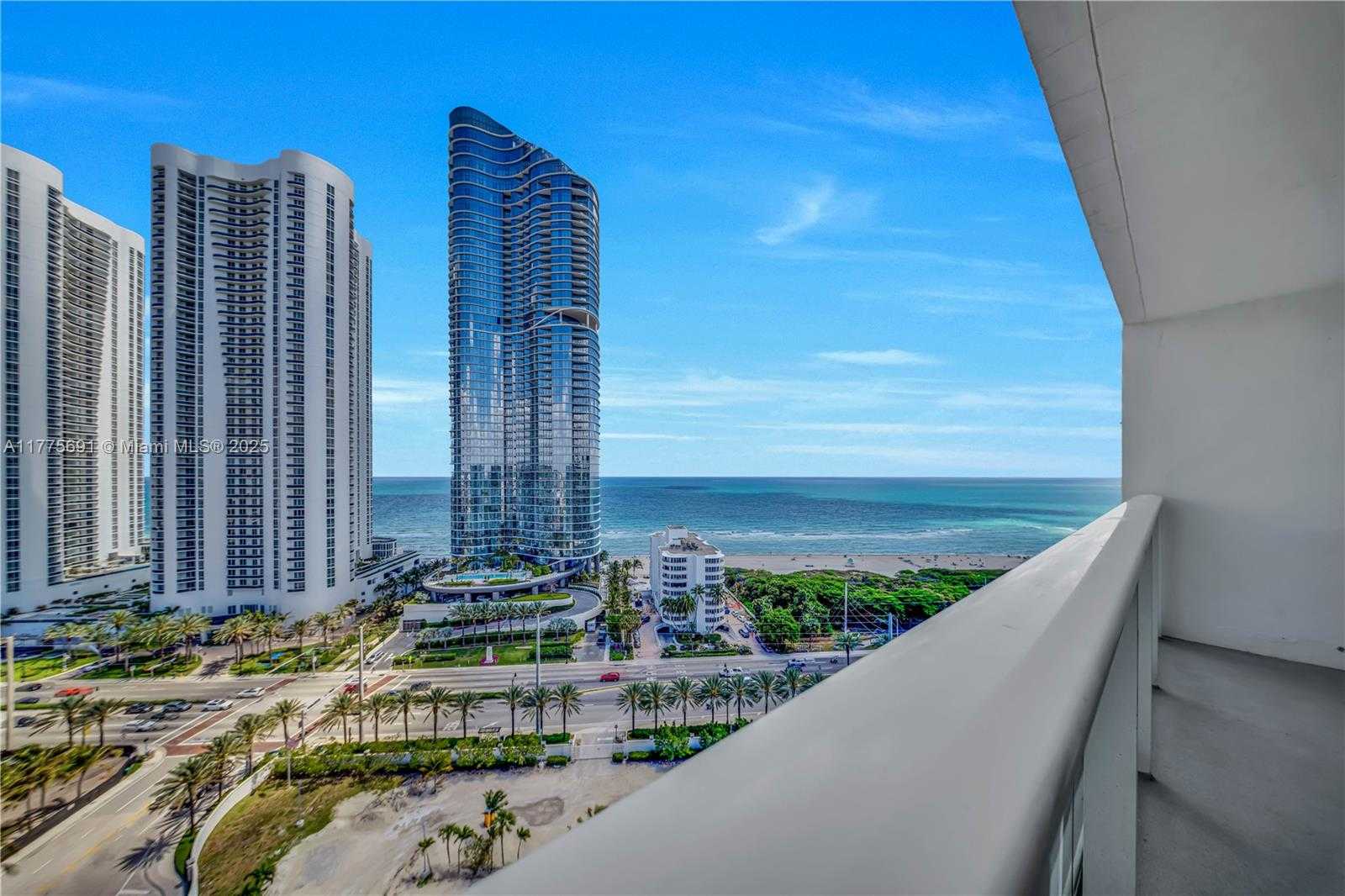 Small Image of 100 BAYVIEW DR #2014, Sunny Isles Beach Number 5