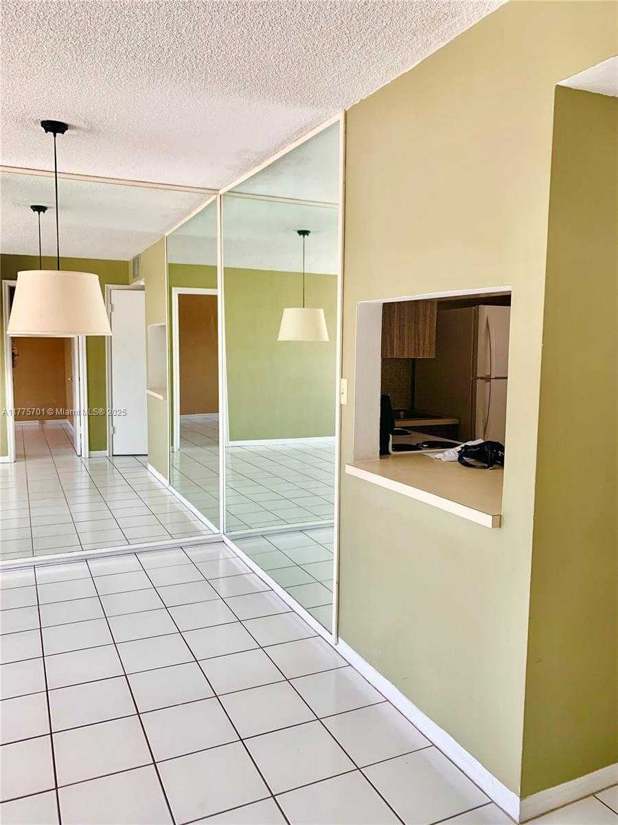Small Image of 20201 NORTH EAST 29TH CT #D214, Aventura Number 8