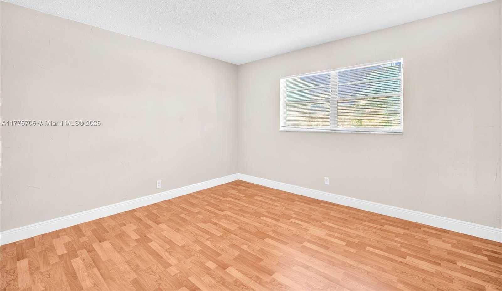 Small Image of 319 NORTH EAST 14TH AVE #202, Hallandale Beach Number 10