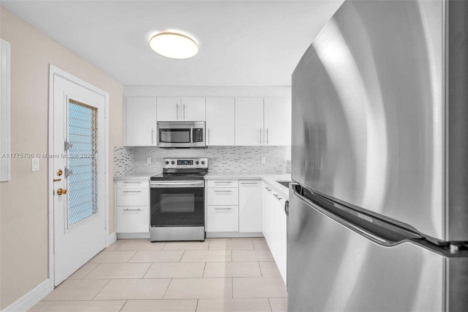 Small Image of 319 NORTH EAST 14TH AVE #202, Hallandale Beach Number 15