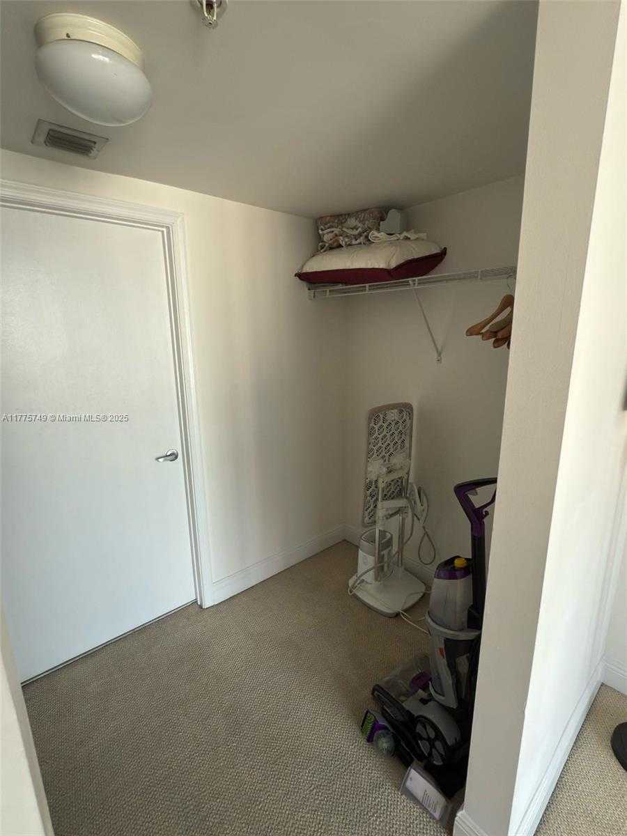Small Image of 1750 NORTH BAYSHORE DR #1612, Miami Number 15