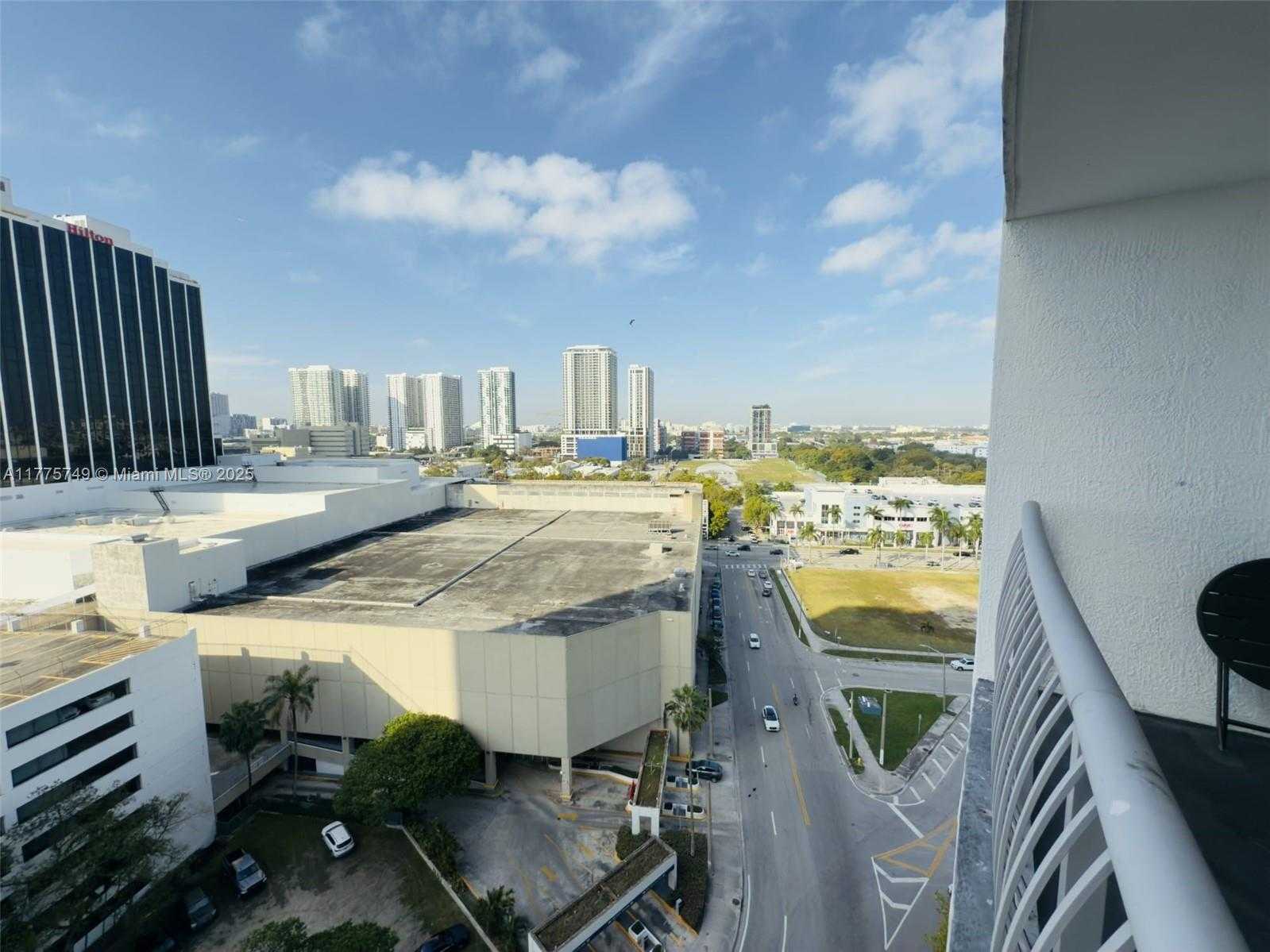 Small Image of 1750 NORTH BAYSHORE DR #1612, Miami Number 2