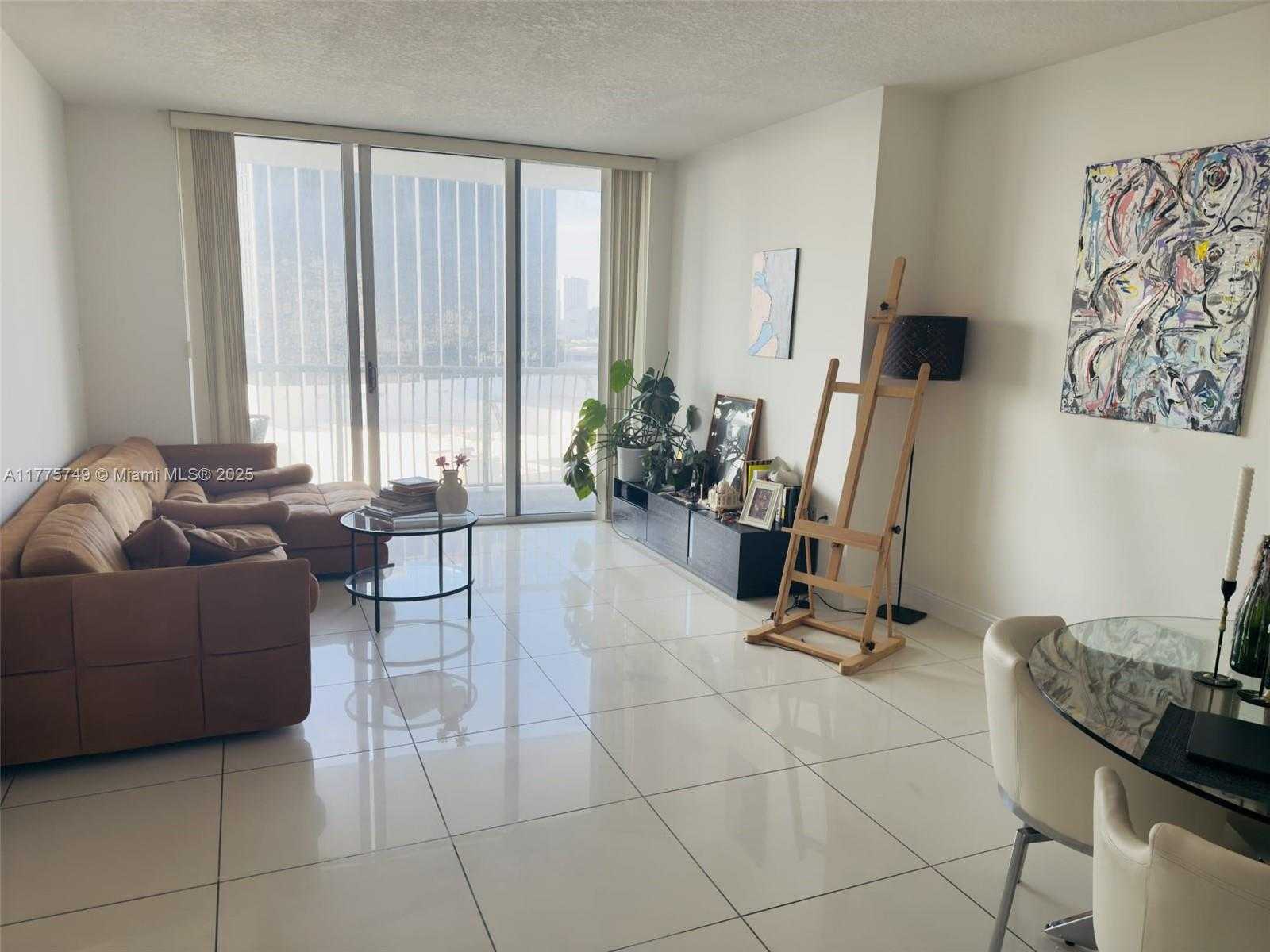 Small Image of 1750 NORTH BAYSHORE DR #1612, Miami Number 7