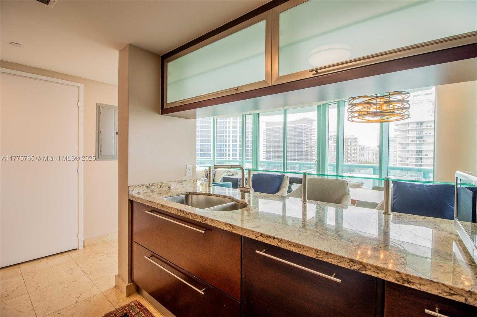 Small Image of 6000 INDIAN CREEK DR #11A, Miami Beach Number 11