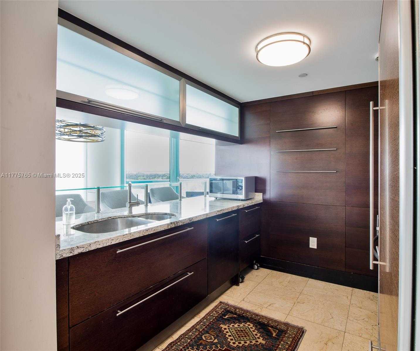Small Image of 6000 INDIAN CREEK DR #11A, Miami Beach Number 12