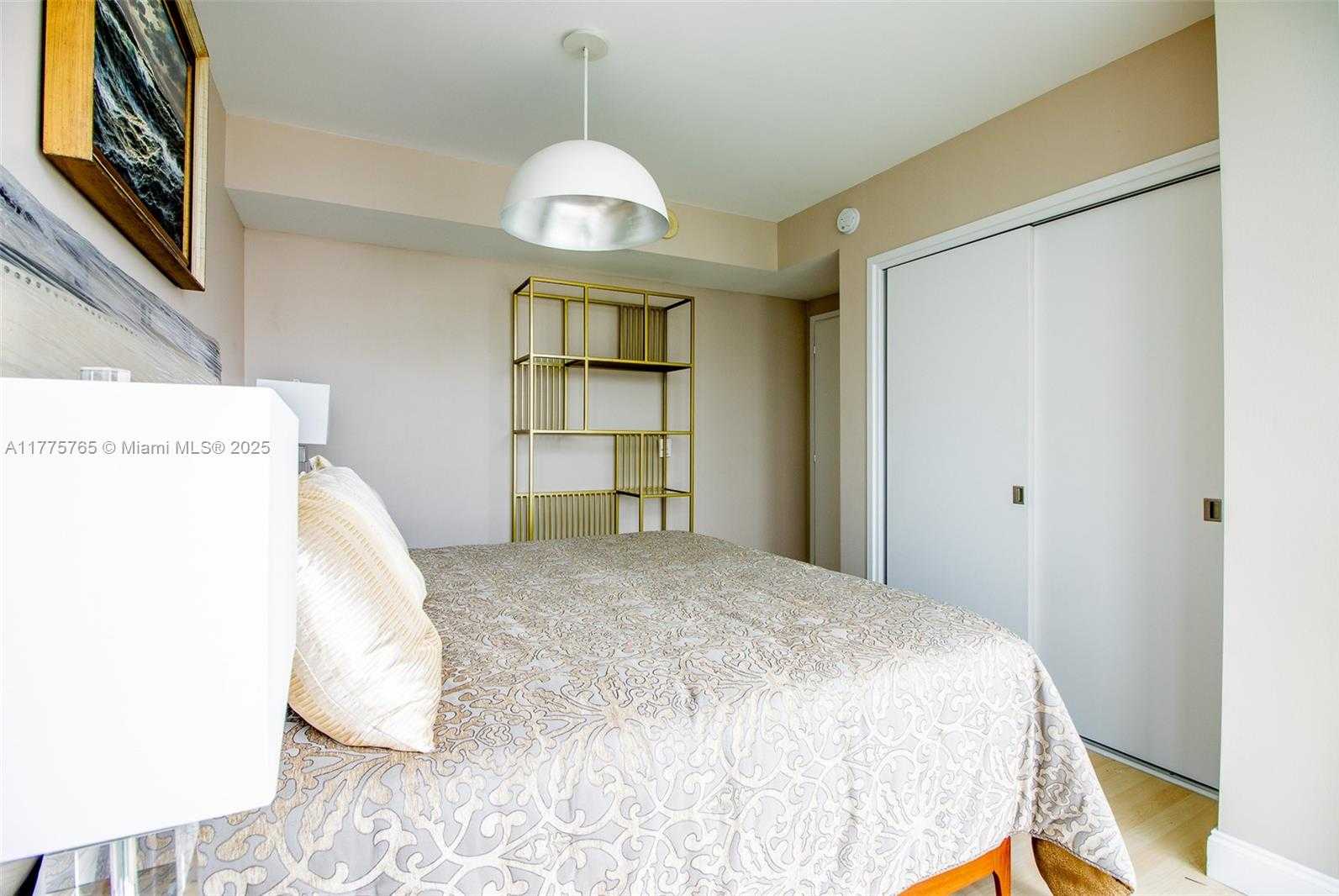 Small Image of 6000 INDIAN CREEK DR #11A, Miami Beach Number 25