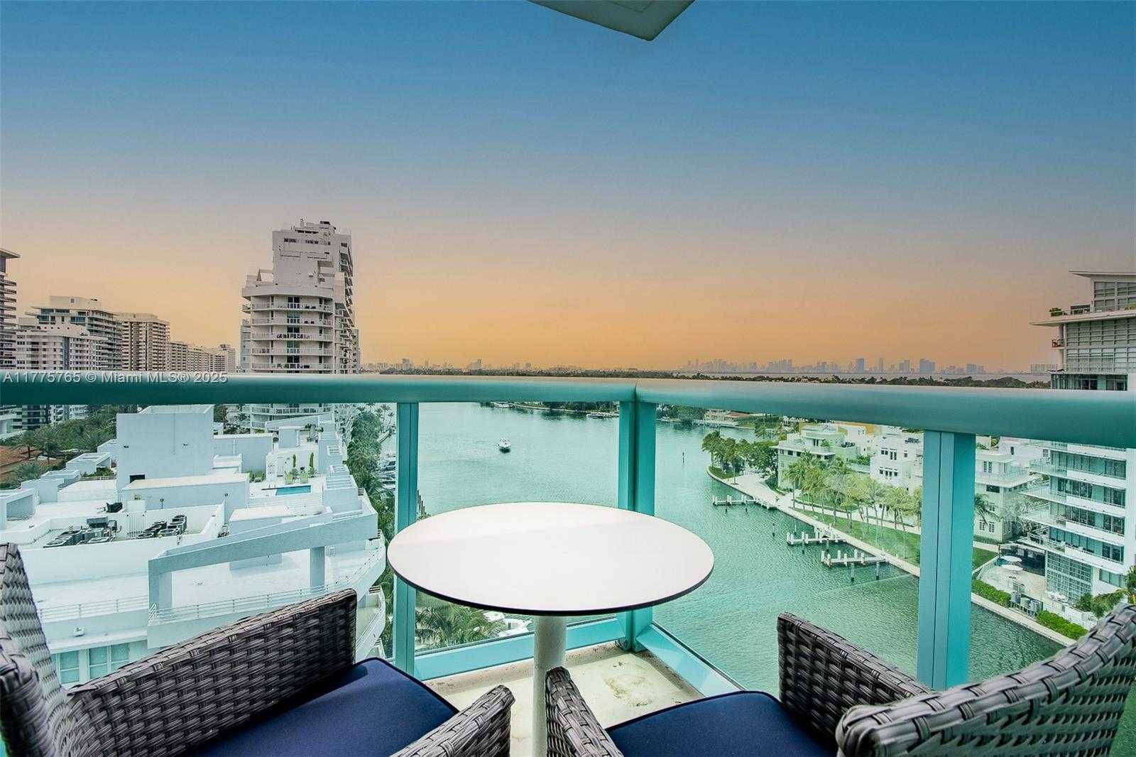 Small Image of 6000 INDIAN CREEK DR #11A, Miami Beach Number 3