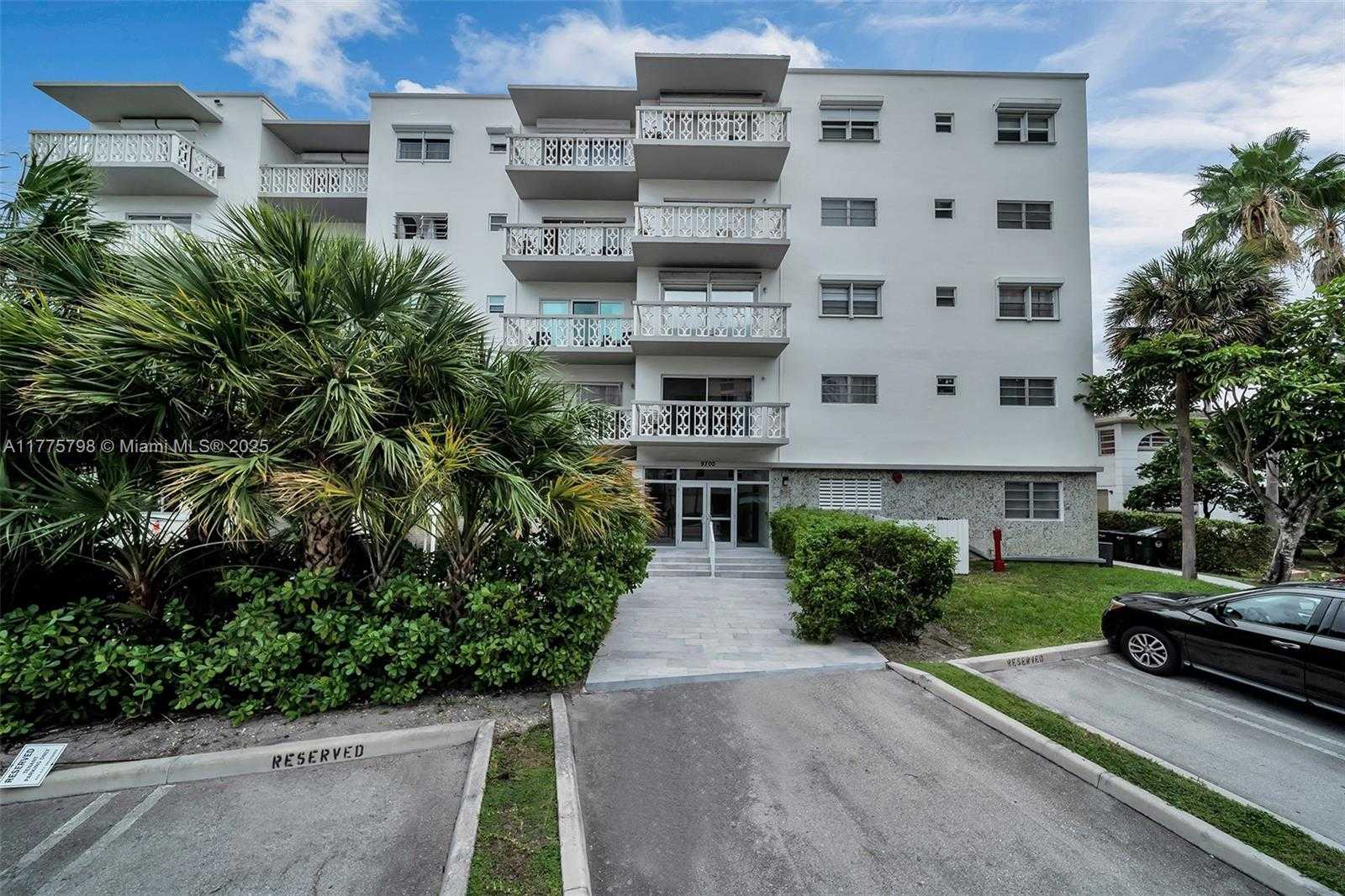 Small Image of 9700 EAST BAY HARBOR DR #303, Bay Harbor Islands Number 31